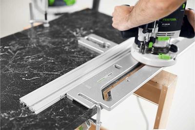 Занаятчия фрезова детайл с шаблон за фрезоване